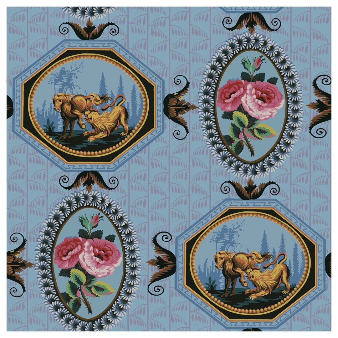 'Roses Camée‘ wallpaper by Papier Français, collection BNF N°1