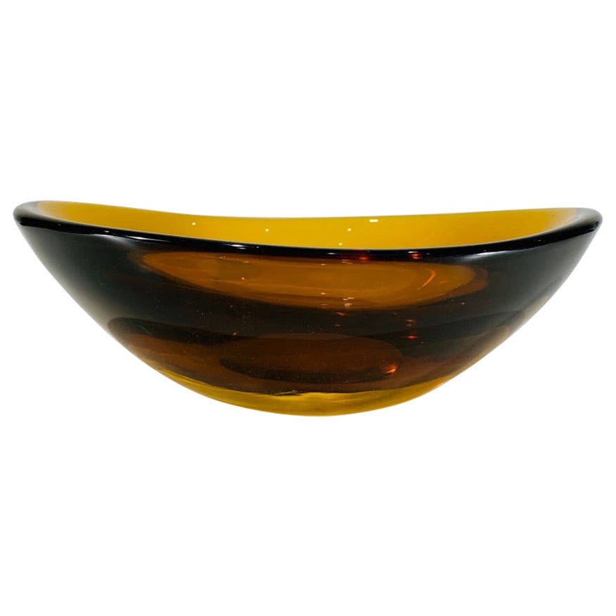 Large Flavio Poli Murano glass amber circa 1950 center piece. For Sale