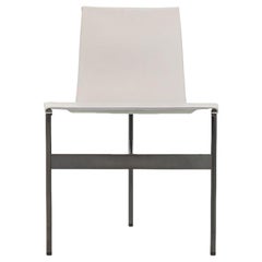 Chaise de salle à manger TG-10 en cuir gris fumé avec cadre noirci