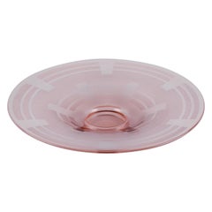 Schneider, France. Colossal Art Deco pink art glass bowl. Ca 1940