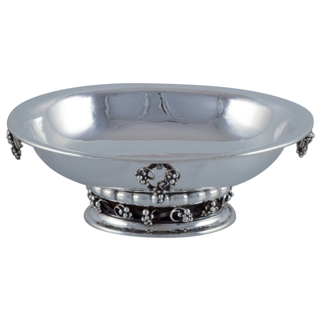 Georg Jensen, large and impressive centerpiece in sterling silver.  For Sale