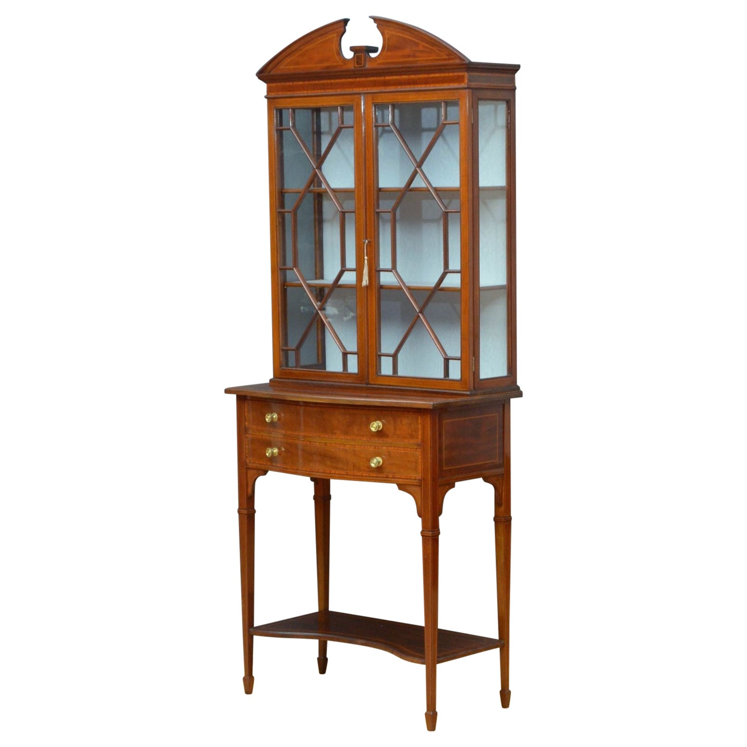 Fine Quality Edwardian Display Cabinet in Mahogany For Sale