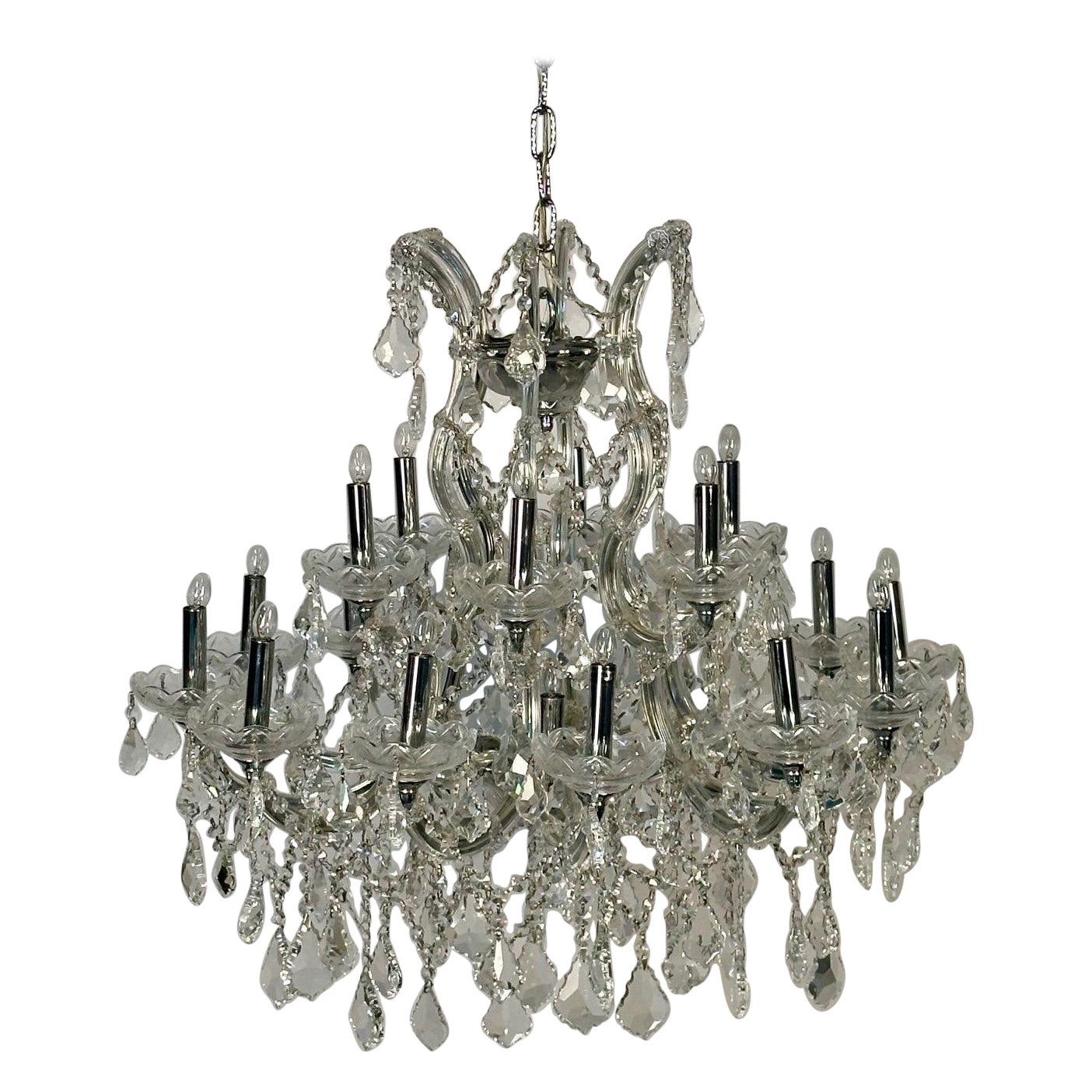 Venetian Style Crystal Chandelier, 19 Light For Sale