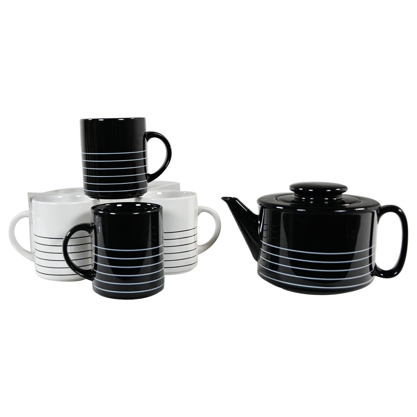 1982 Modern Copco Black & White Glazed Ceramic Teapot & 4 Mugs by Sam Lebowitz  For Sale