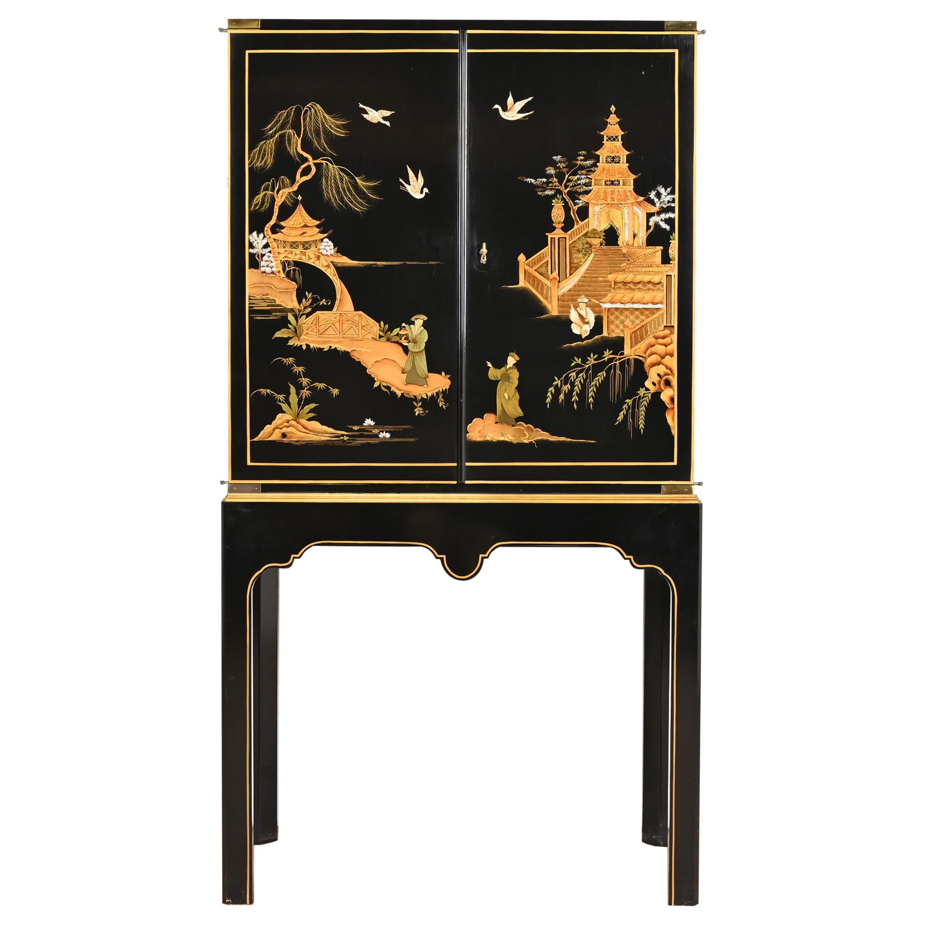 Baker Furniture Hollywood Regency Chinoiserie Black Lacquered Bar Cabinet For Sale