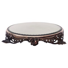 Miroir de table à bord ondulé en laiton/cuivre de la fin du XIXe siècle