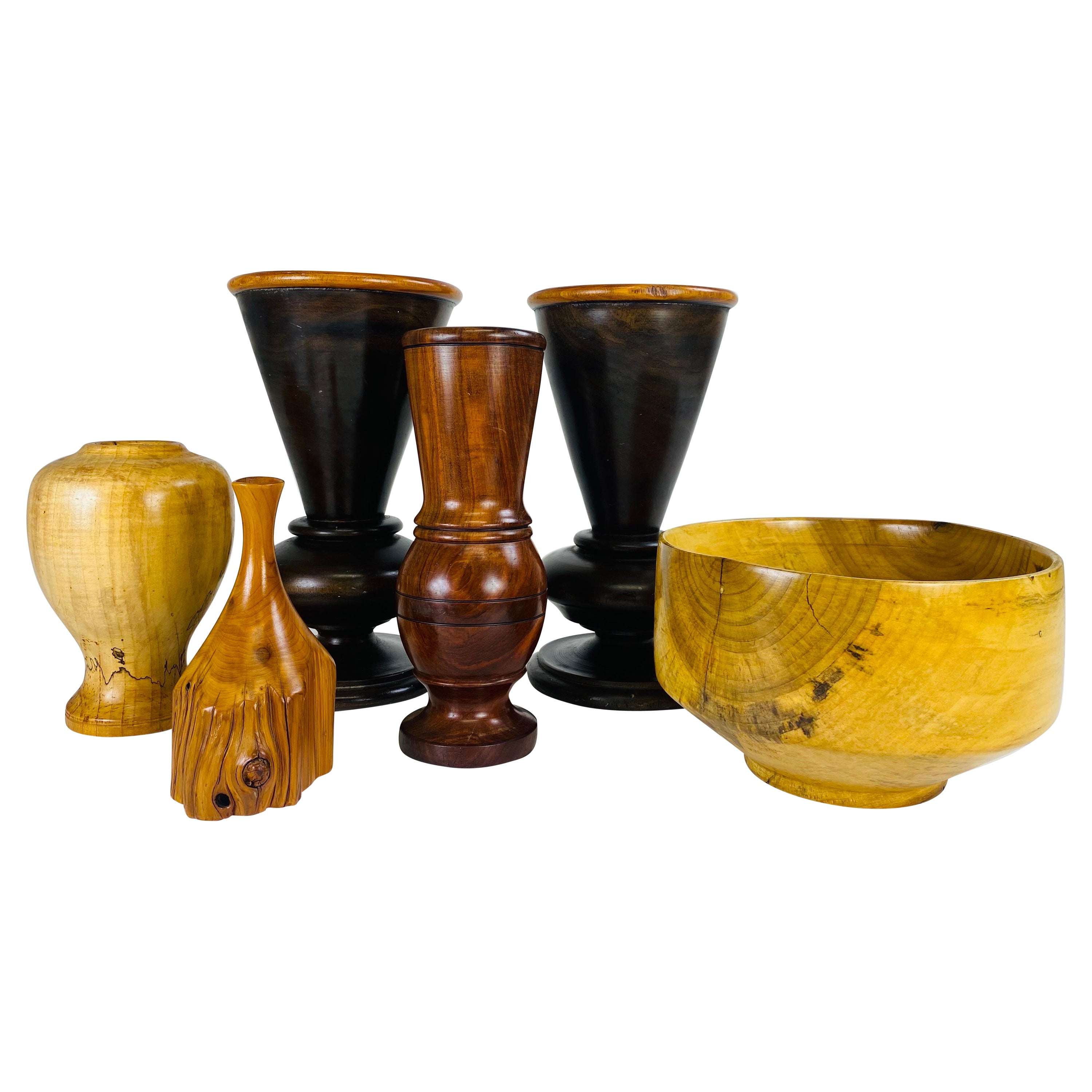 Mid century vintage collection of hand turn wooden vessels. For Sale