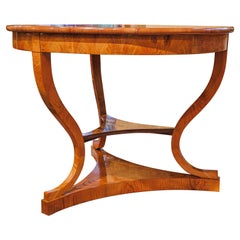 Antique A very fine 19th century Biedermeier satinwood Birch and inlayed center table 