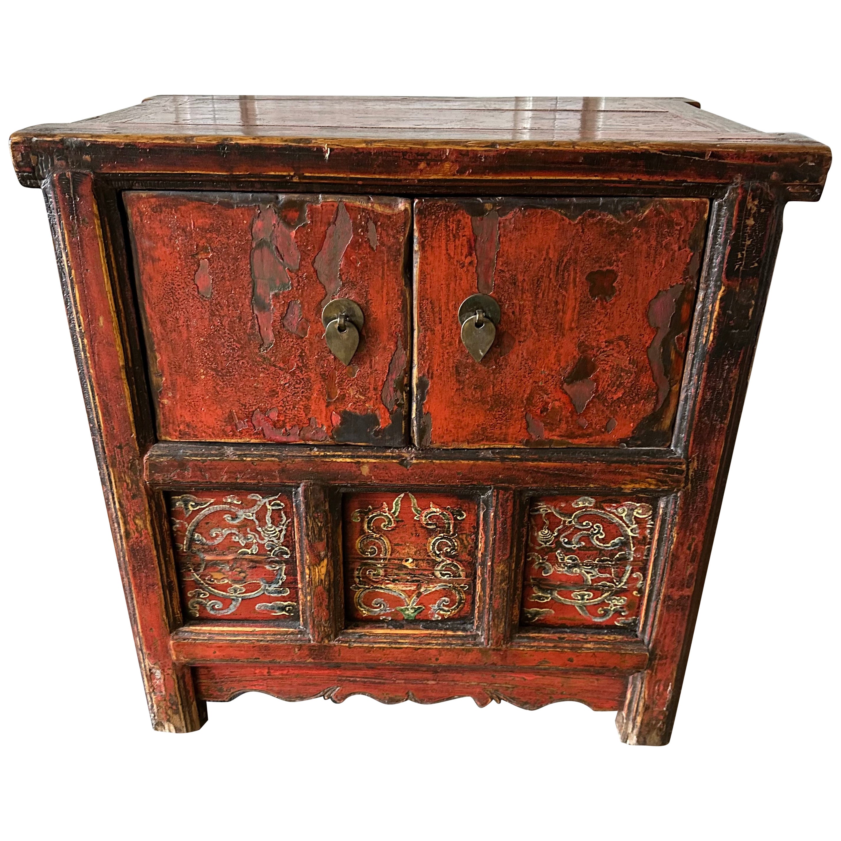 Late Qing Dynasty Low Chinese Red Lacquer Bedside Cabinet For Sale
