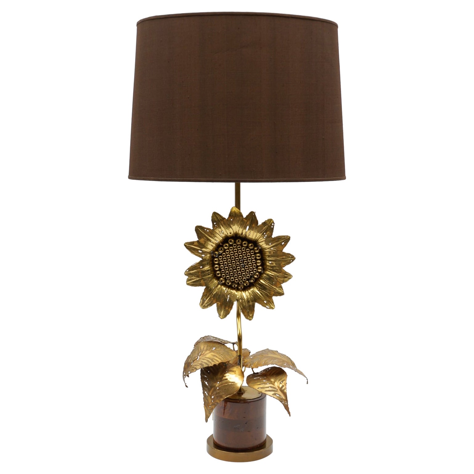 Mid-Century Modern Sunflower Table Lamp made in Brass and Wood, 1960s   For Sale