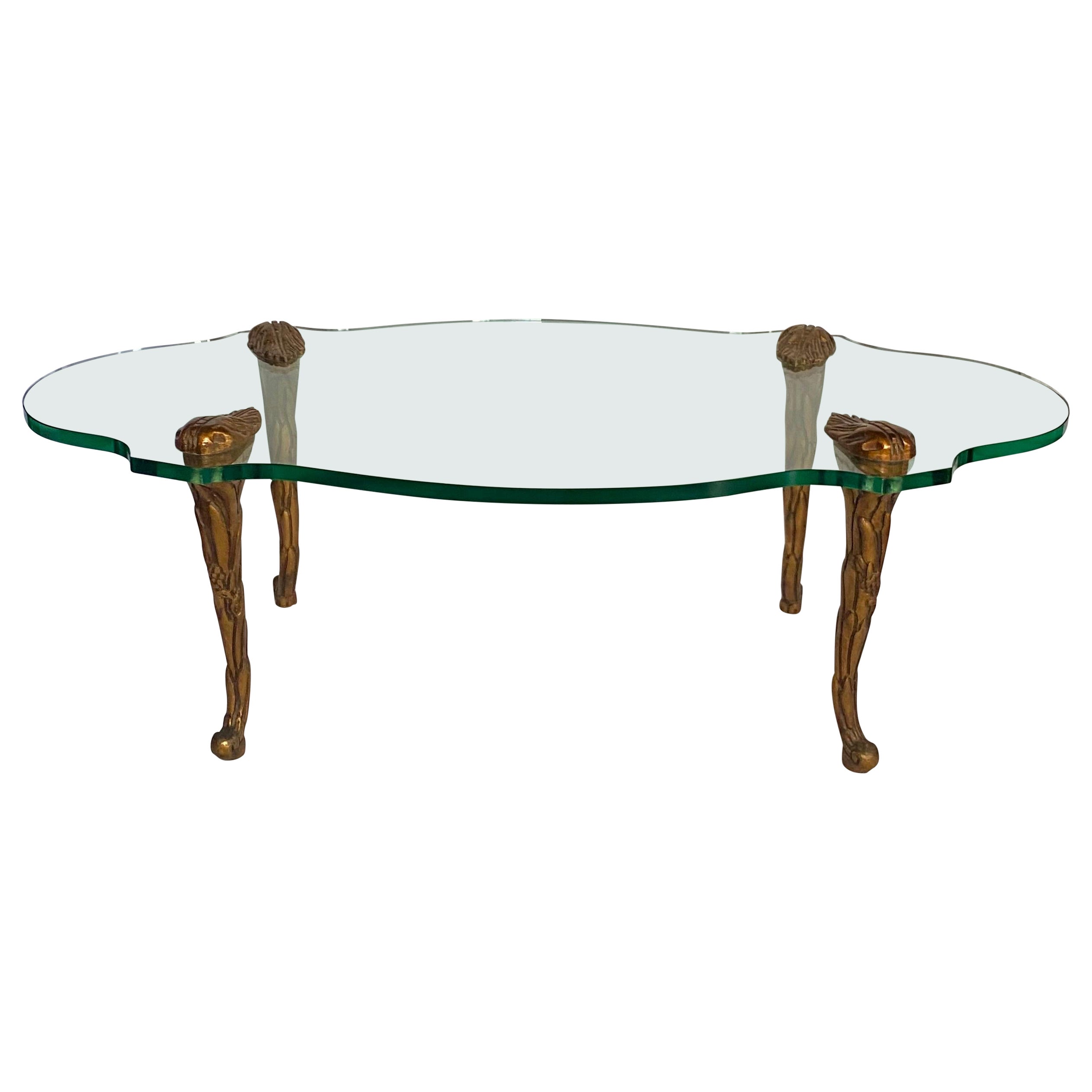 Hollywood Regency P.E. Table basse ovale en bois doré et verre de style Guérin 