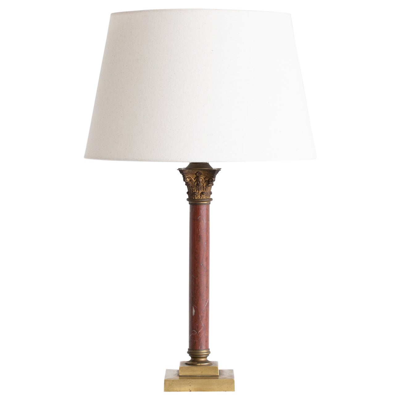 Lampe de table à colonne en marbre de style Empire français en vente