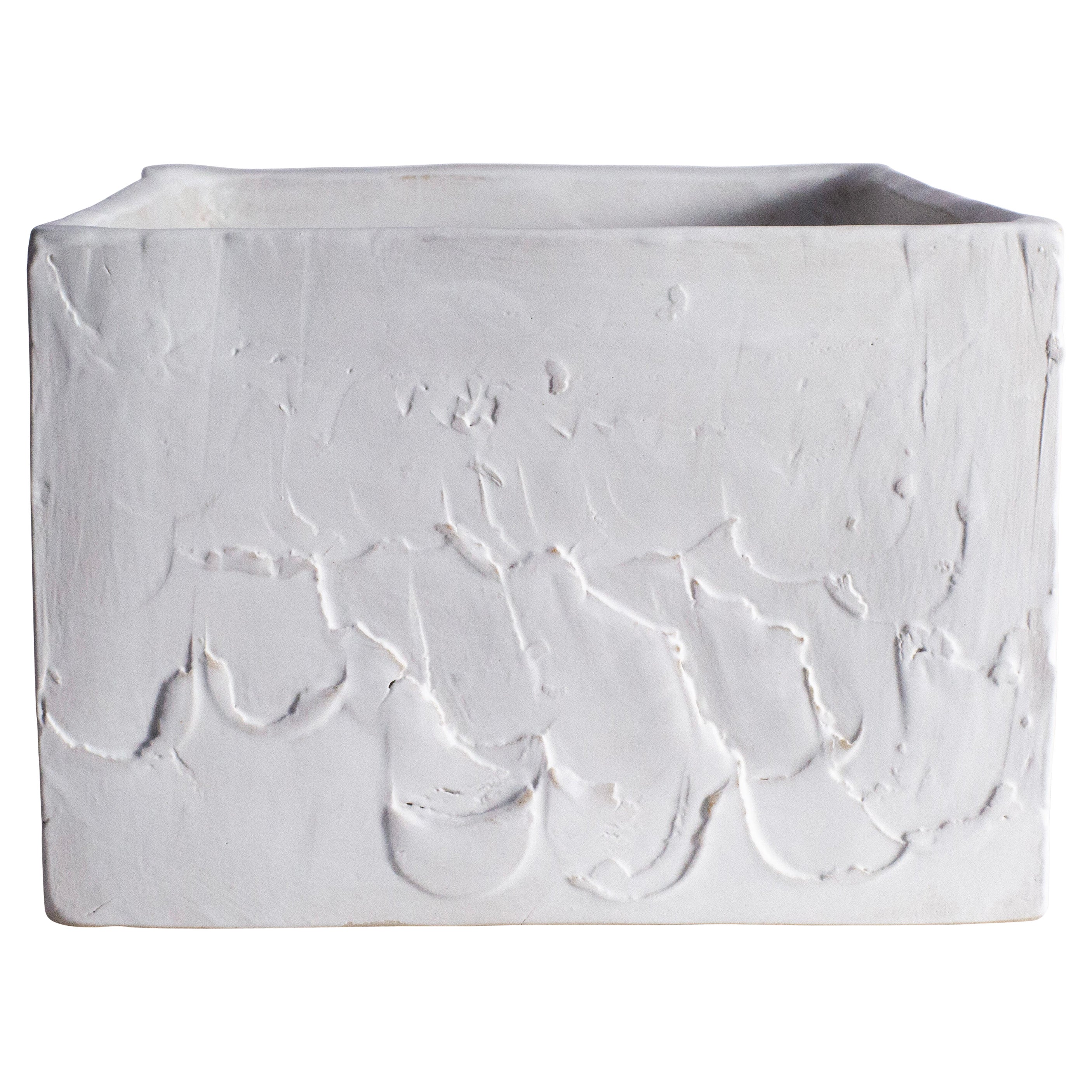 Scatola in gres bianco dell'artista danese Christine Roland in vendita