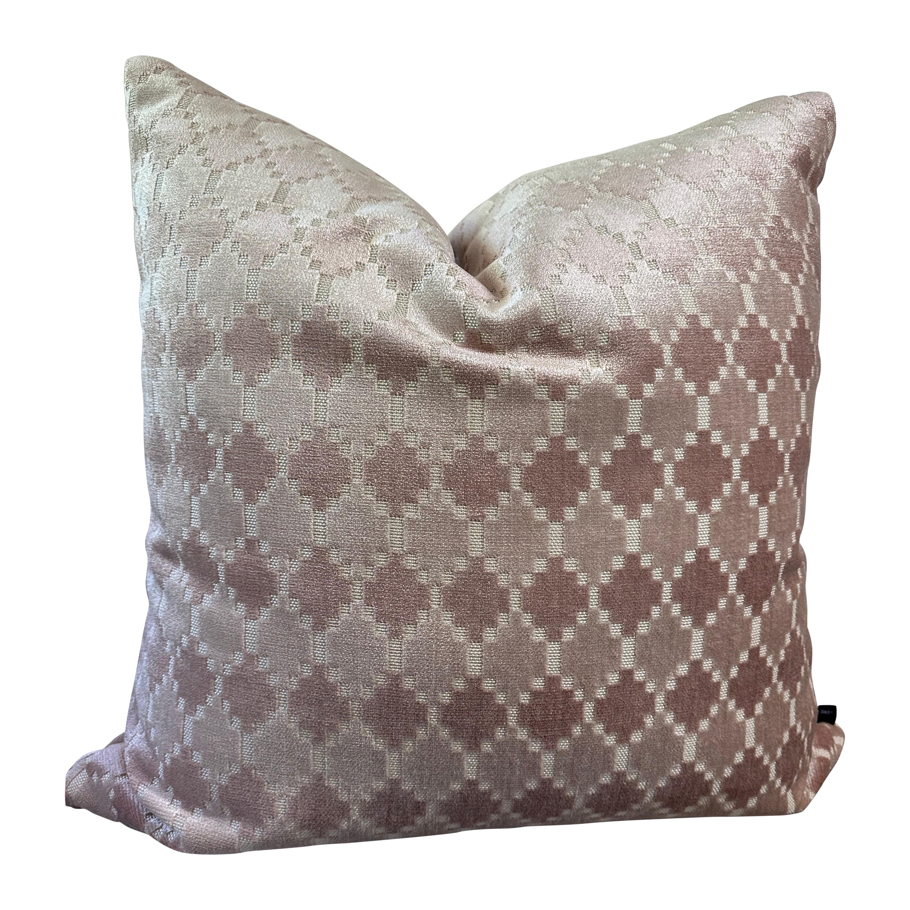 Pink throw pillow in textured velvets- Blush- by Mar de Doce For Sale