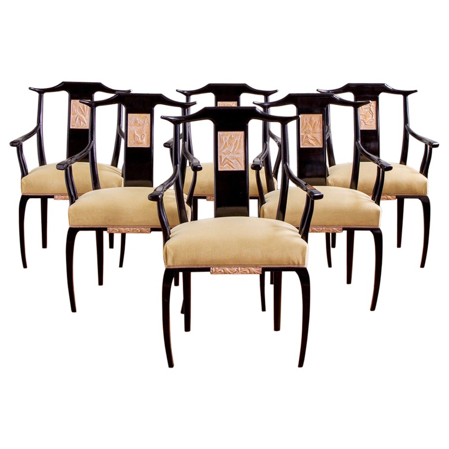 Mid Century Set von 6 schwarz lackierten französischen Esszimmerstühlen im orientalischen Stil 
