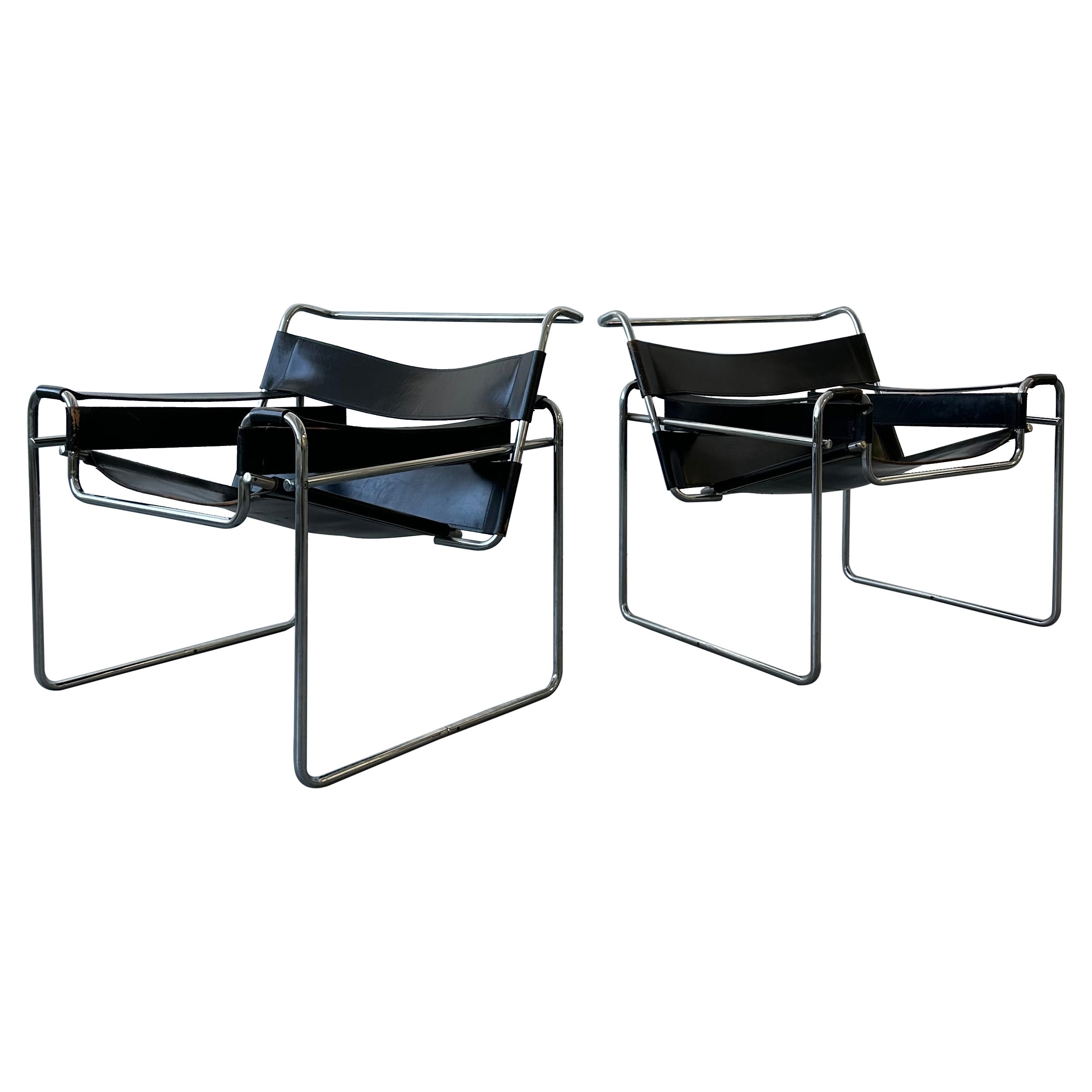 Marcel Breuer Gavina Wassily Chairs, a pair