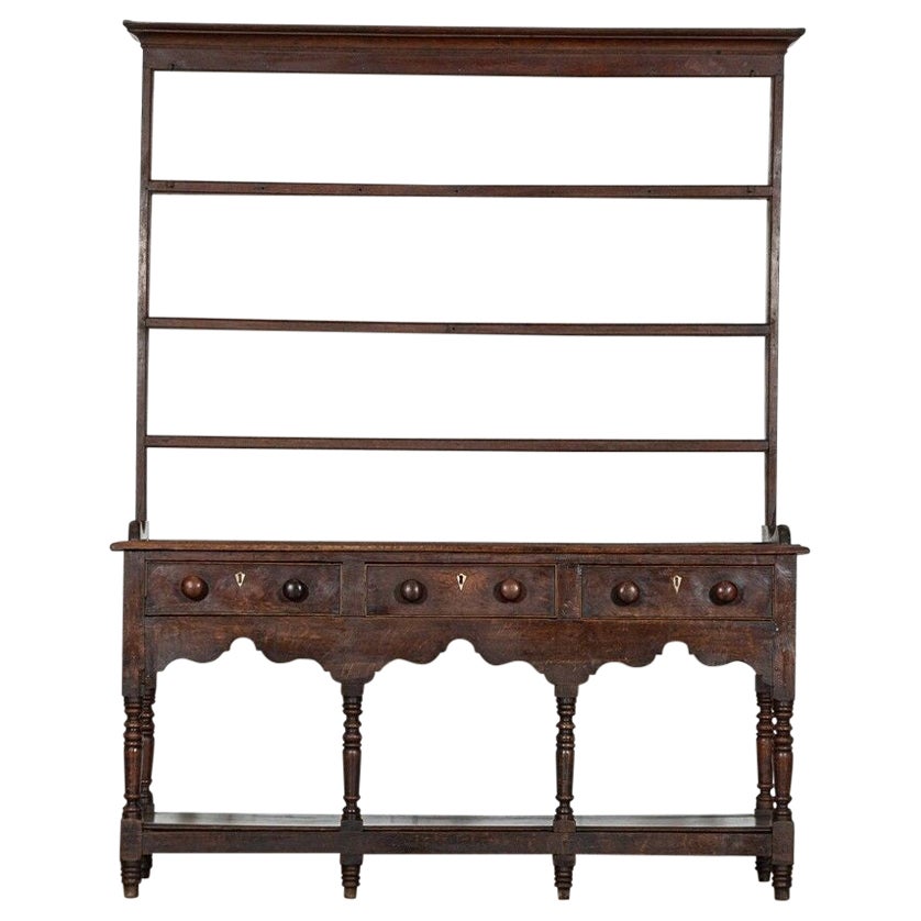 XVIIIe siècle Anglais George II Oak Potboard Dresser en vente