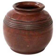 Vaso in ceramica smaltata rosso-ruggine, Francia, XX secolo