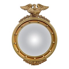 Antique miroir convexe en bois doré du 19ème siècle, de type fédéral américain, avec aigle en œil de bœuf