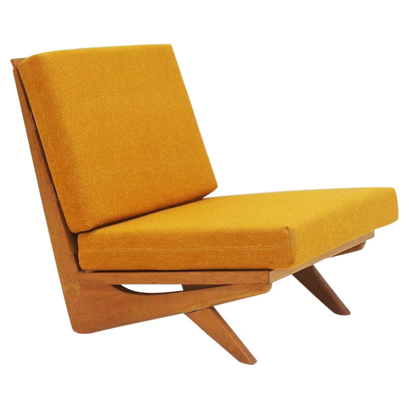 Georg Thams Lounge Chair with Beech Frame and Mustard Fabric Upholstery For Sale