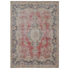 Persischer Kerman-Teppich im Vintage-Stil in Rot, Blau und Beige mit Blumenmuster von Rug & Kilim