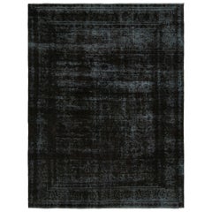 Vintage-Perserteppich in schwarzen und eisblauen Tönen, von Rug & Kilim