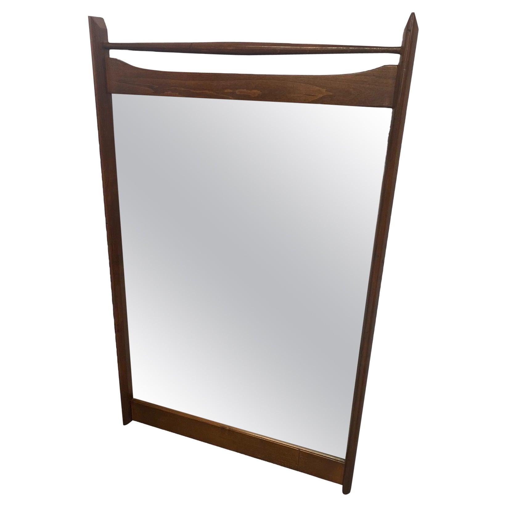 Vintage Mid Century Modern Wood Framed Mirror. im Angebot