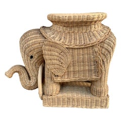 Tabouret de jardin ou table d'appoint en osier et rotin éléphant, années 1970