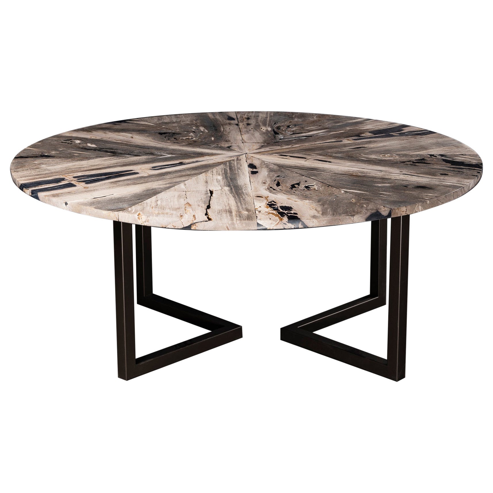 Table de salle à manger ronde de 72" en "Petrified Wood" avec base en métal en vente