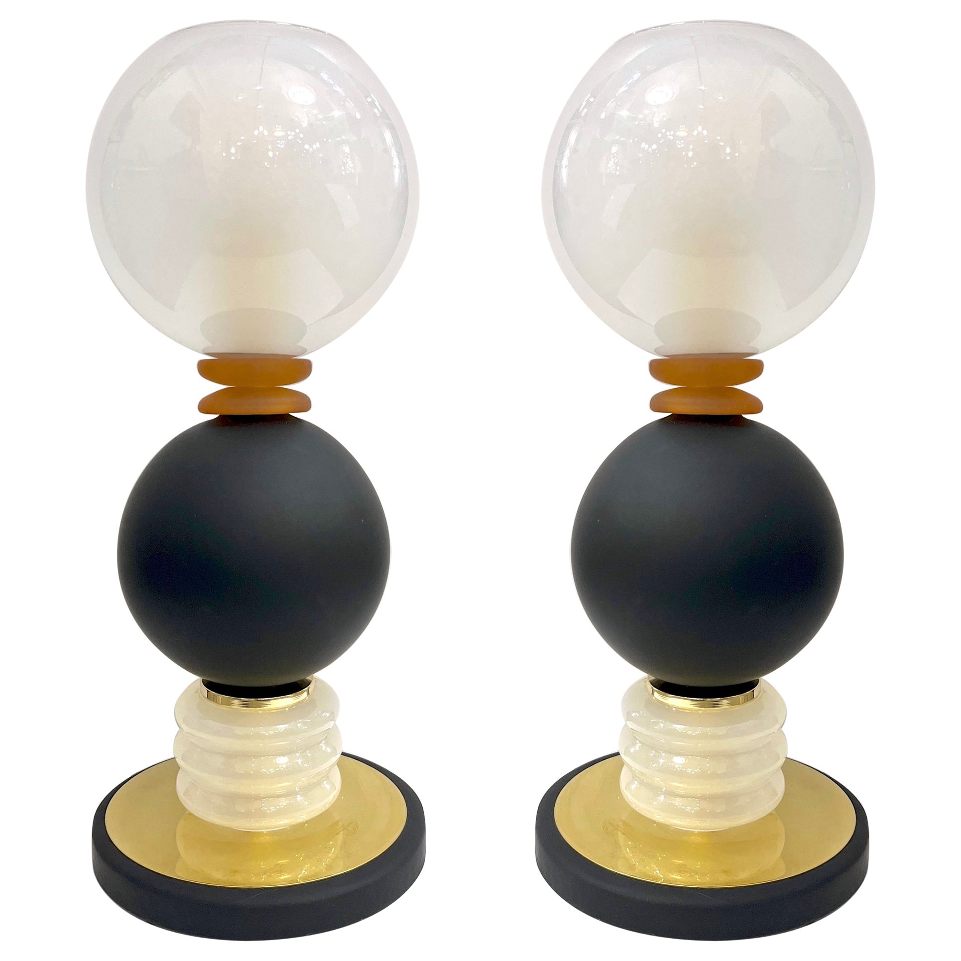 1980s Vintage Italian Pair of Frosted White Matte Black Glass Sphere Table Lamps For Sale