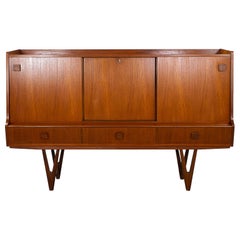 Danish Mid-Century Modern Teak Sideboard with Bar