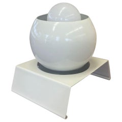 Weiße kugelförmige Vintage-Lampe, Mid-Century Modern-Stil