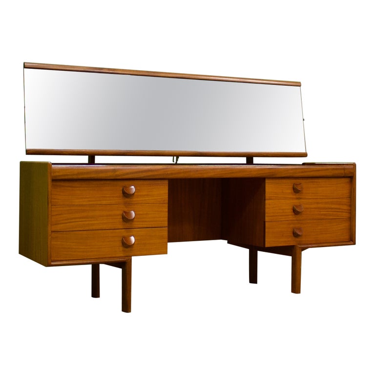 Newton second 2024 hand furniture