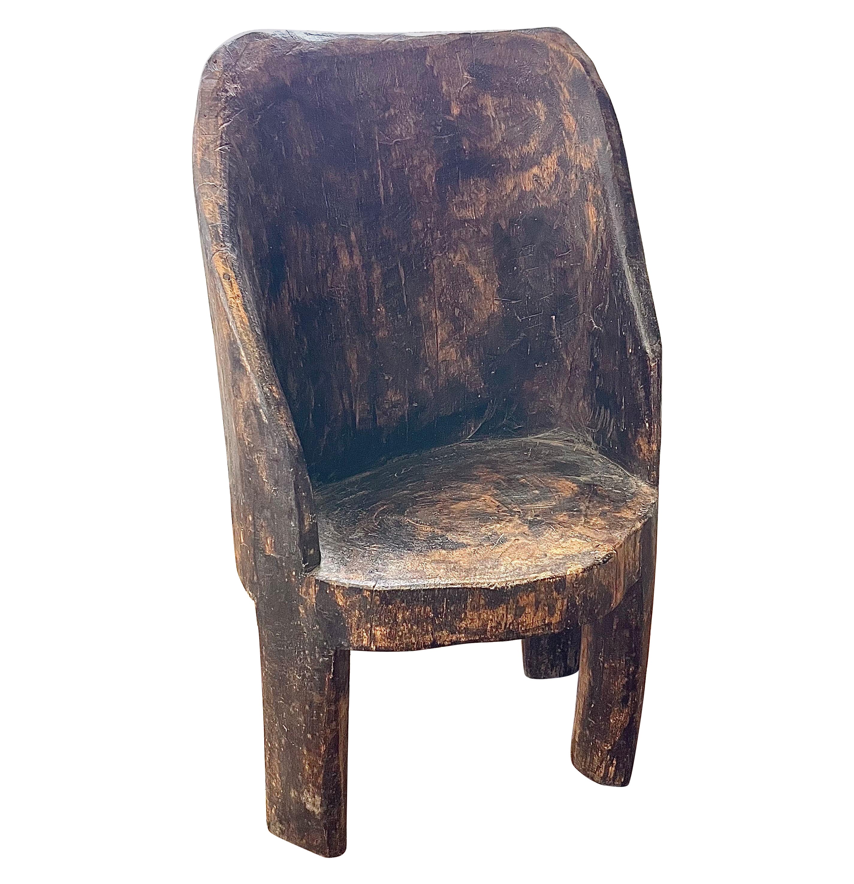 Chaise ancienne en bois sculpté n° 3 en vente