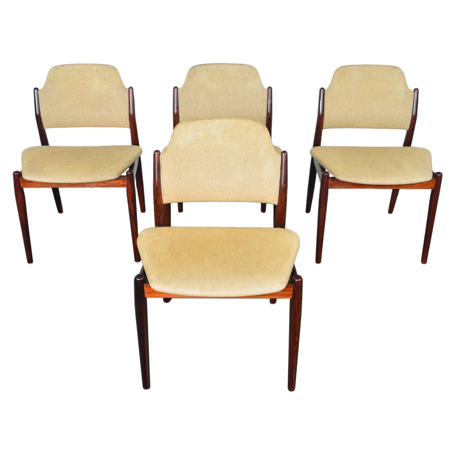 Satz von vier Esszimmerstühlen aus Palisanderholz, Modell 62, von Arne Vodder im Angebot