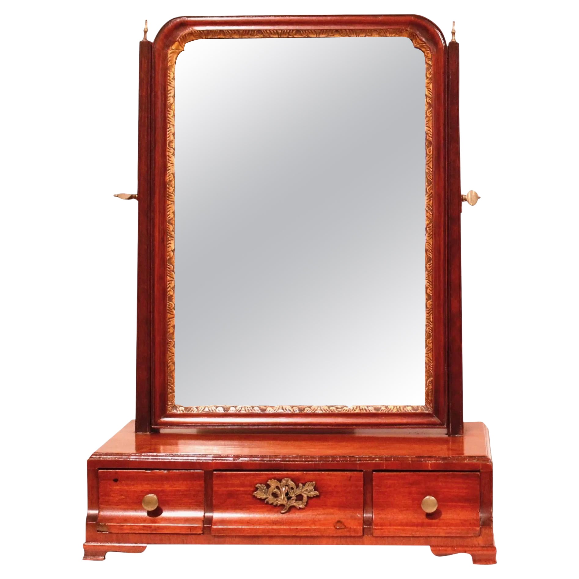 Georgian Period Walnut and Parcel Gilt Dressing Mirror For Sale