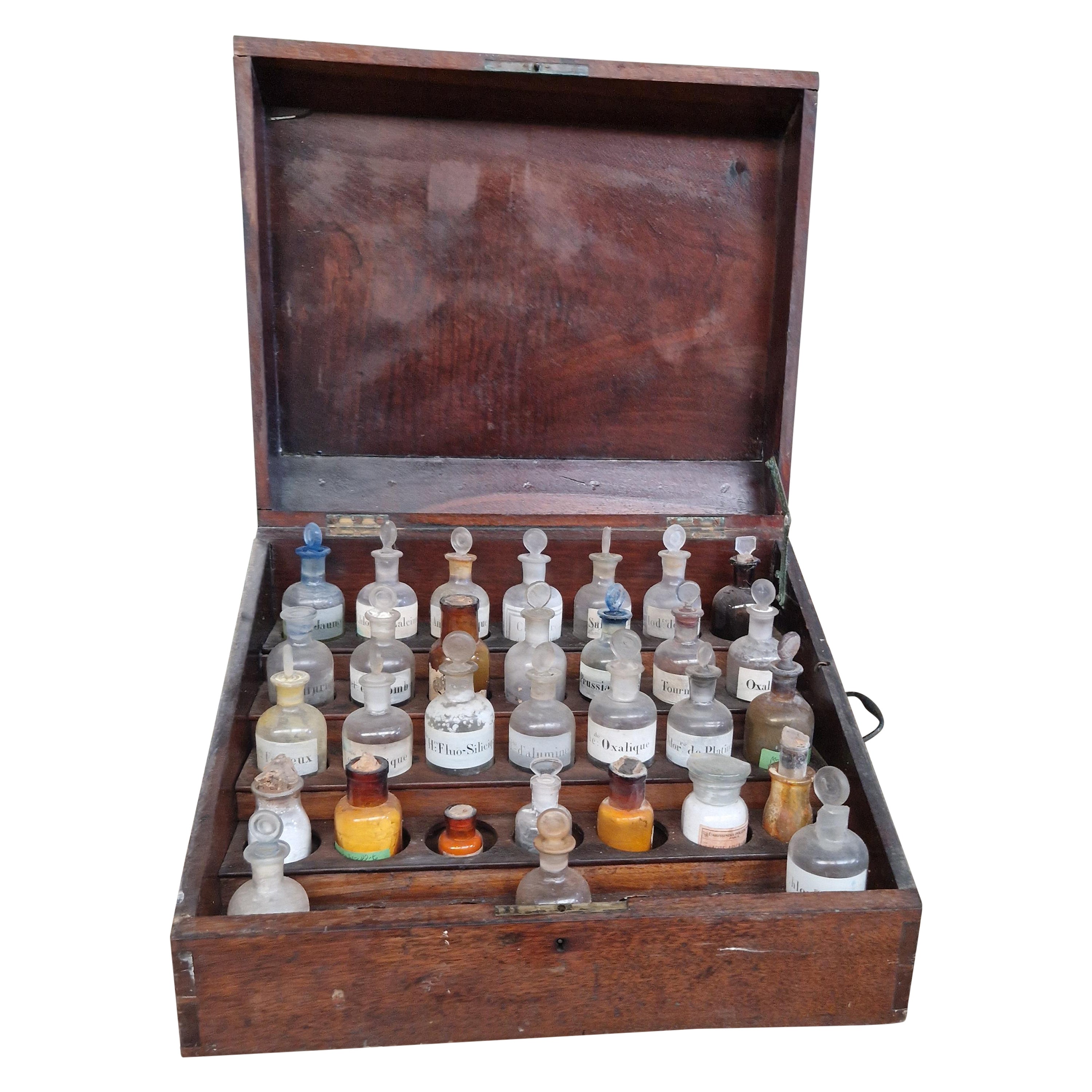 19th Century French Apothecary Box Stamped G Fontaine For Sale