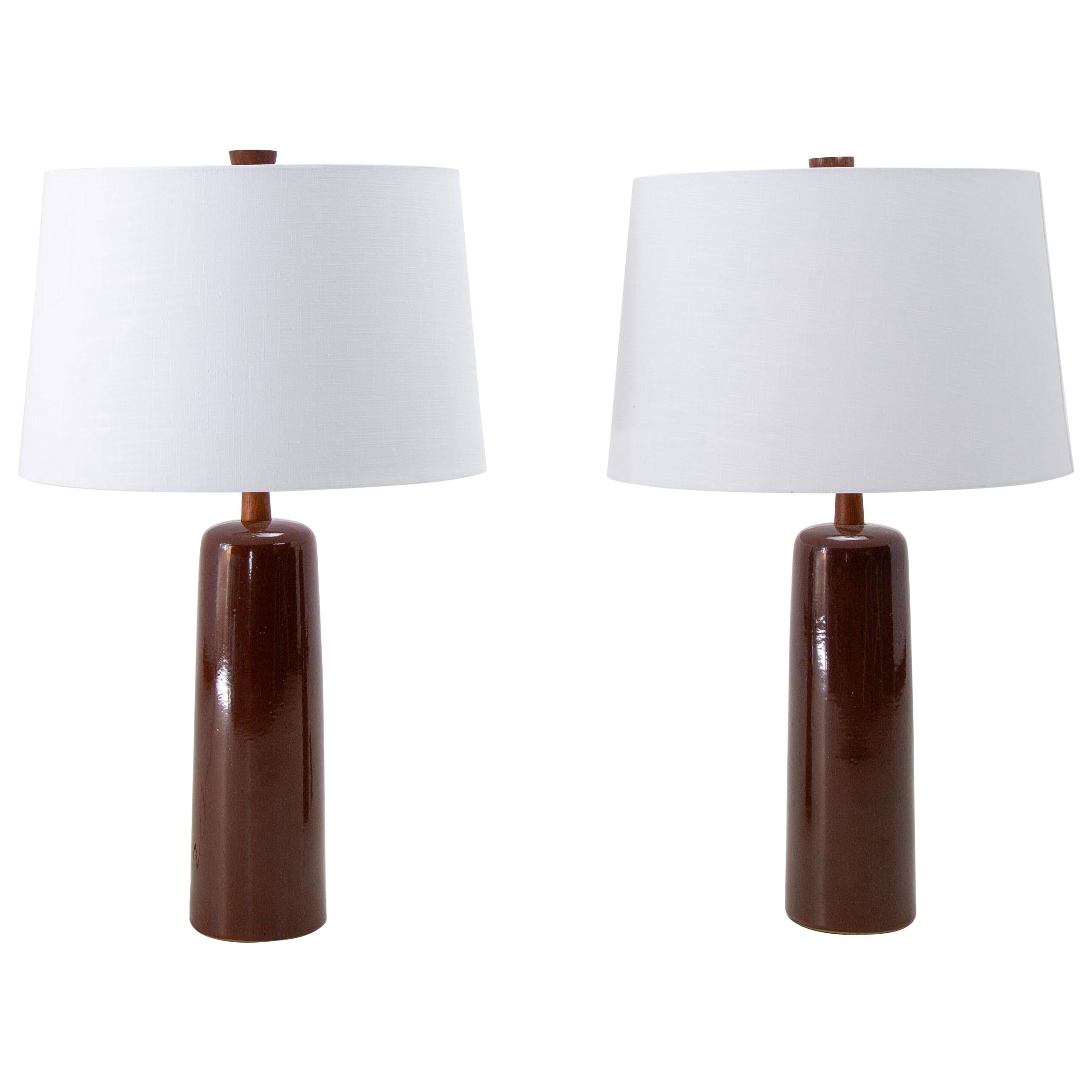 A pair of Maroon Jane and Gordon Martz table lamps M41 mid century modern For Sale