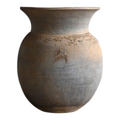 Beautiful Korean antique earthenware/gray excavated flower vase