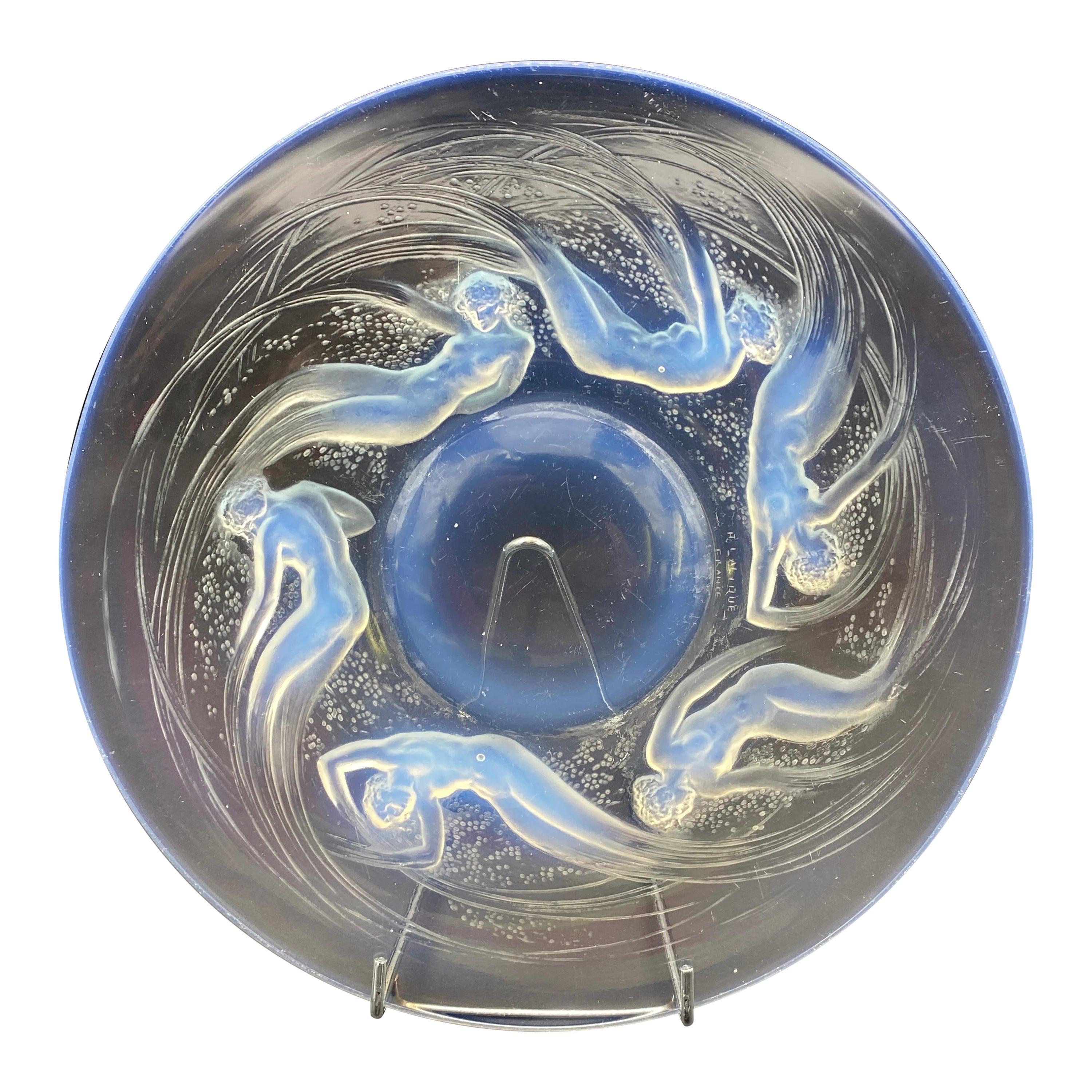An Opalescent glass Ondines Dish by R.Lalique  For Sale