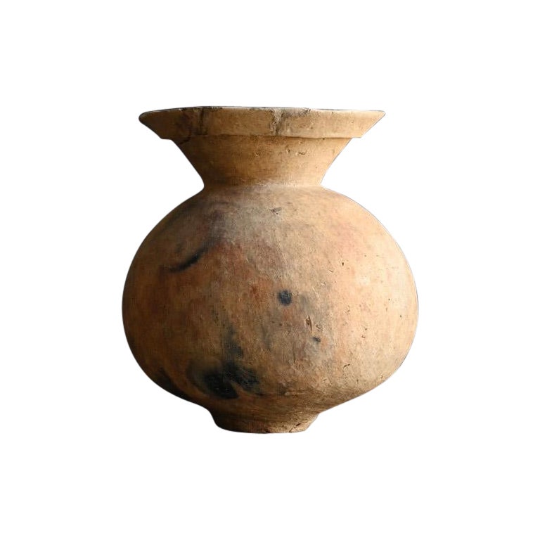 Très ancien vase japonais en faïence excavée/Wabi Sabi