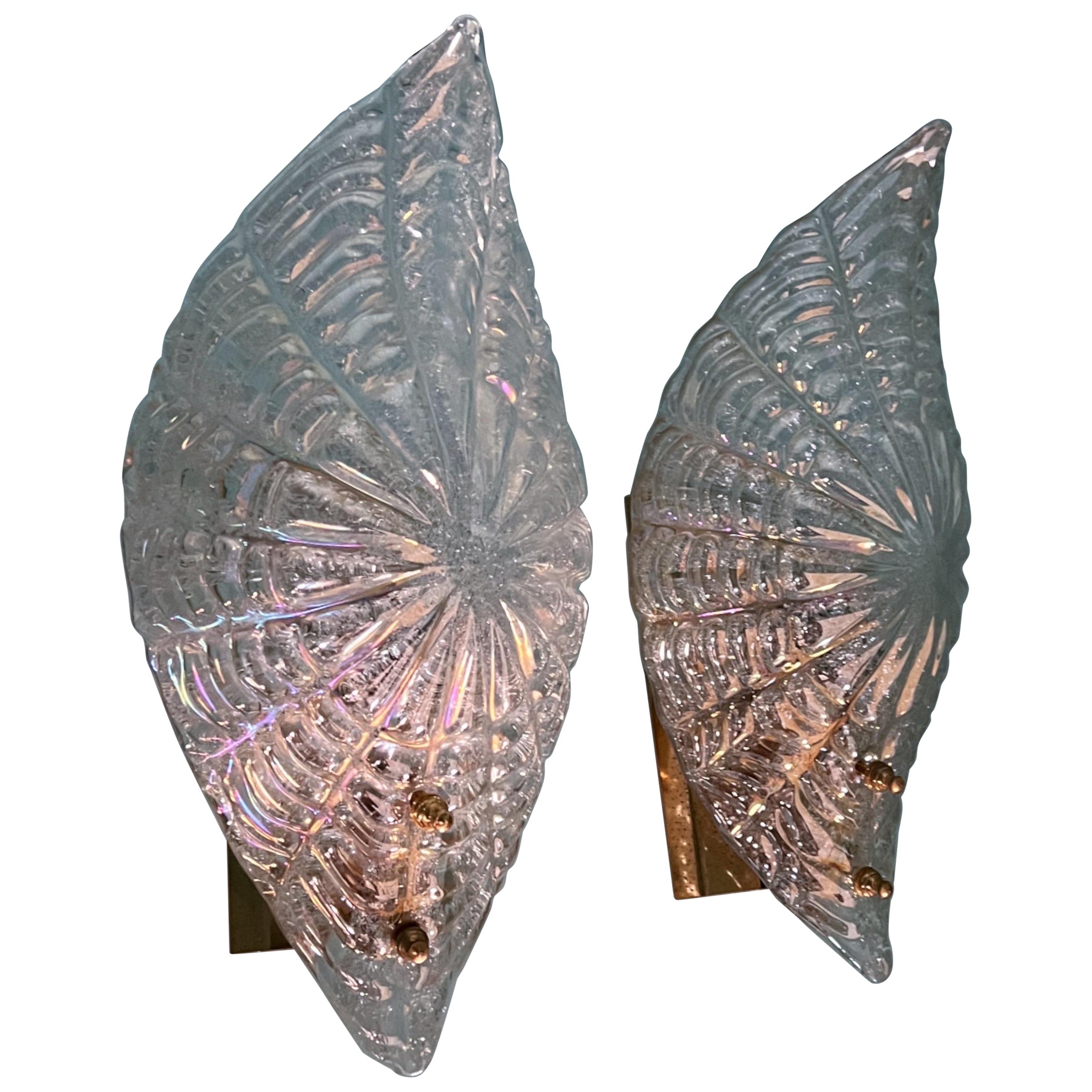 Pair of shell shaped 1980s Murano glass wall lights  For Sale