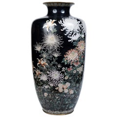 Vase monumental en émail cloisonné japonais, attribué à Hayashi Kodenji
