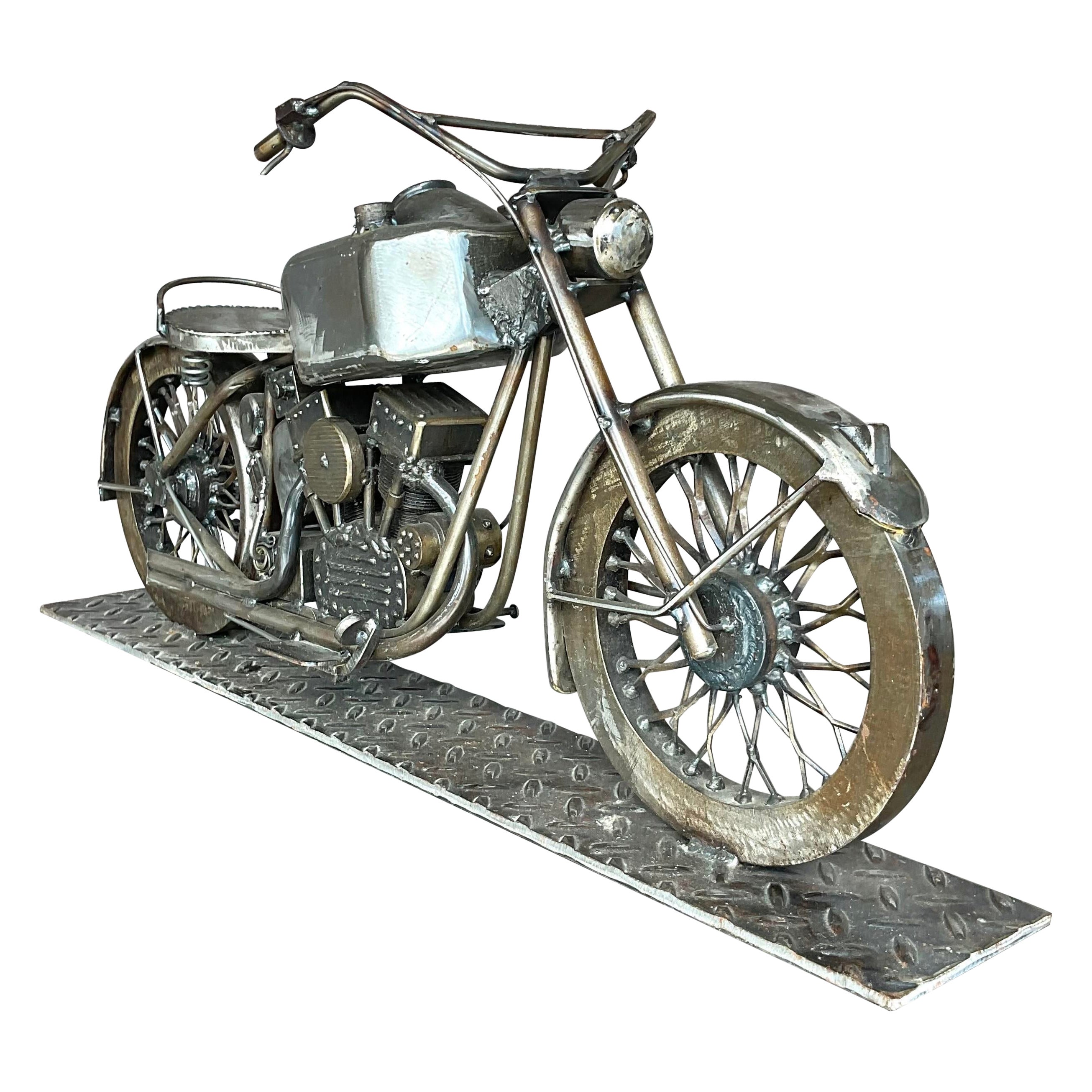 Motorrad-Skulptur im Vintage-Stil