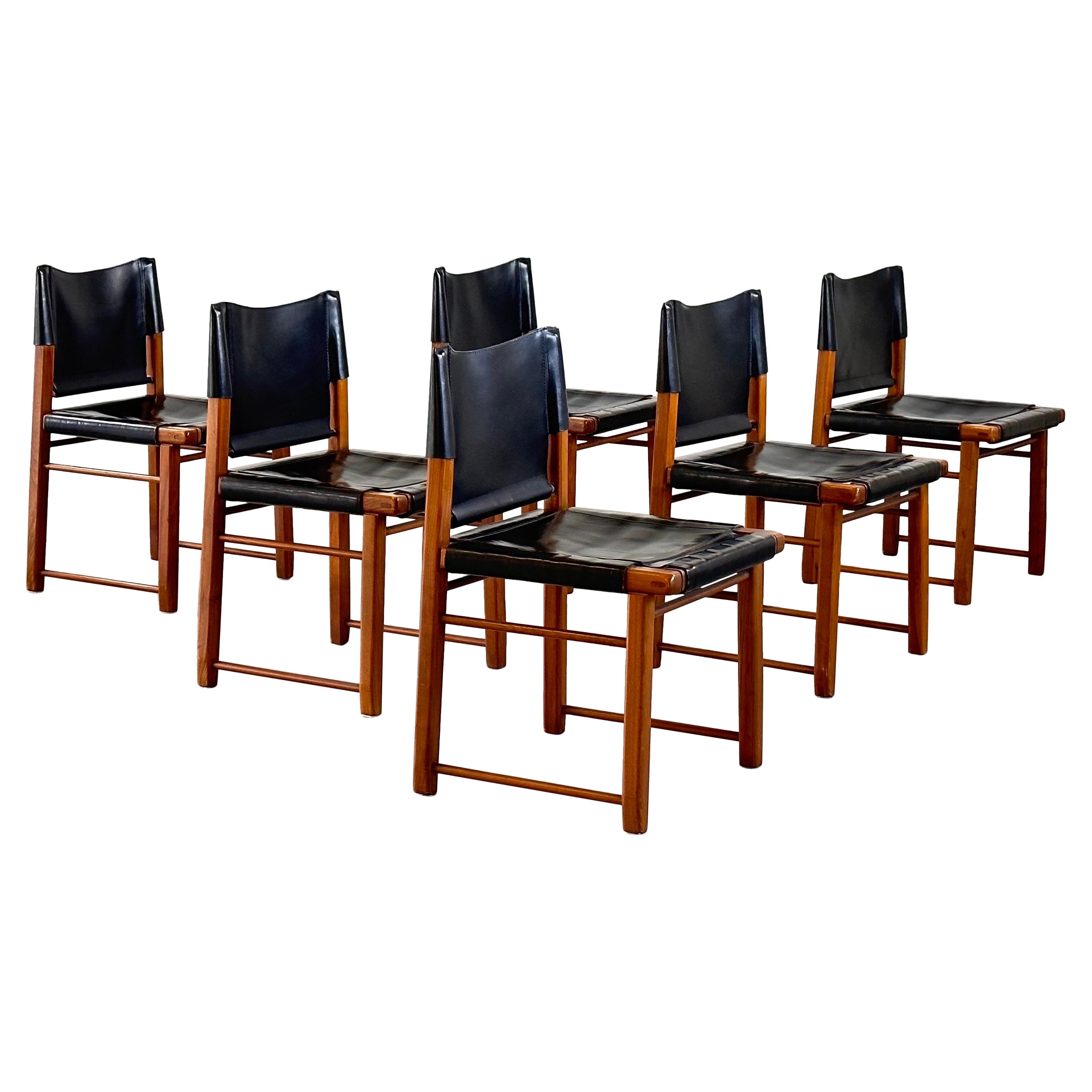 Chic Italian Elegance: Set of Six Walnut and Black Leather Dining Chairs, 1970s For Sale