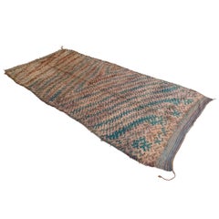 Retro Moroccan Talsint rug - Pink/gray/turquoise - 6.3x14.3feet / 193x436cm