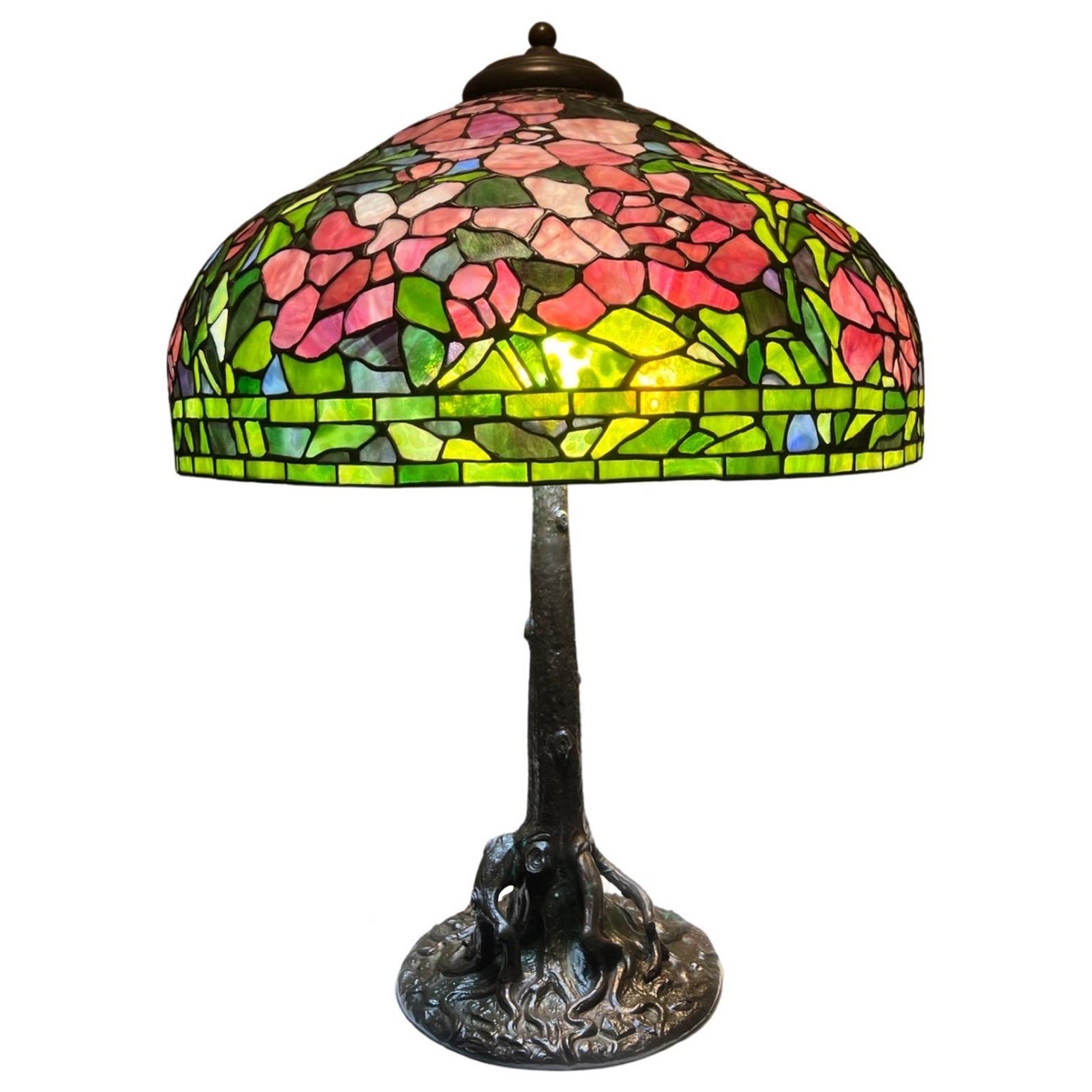 Lampe de table unique Art Glass & Metal Company en verre plombé pivoine, vers 1915