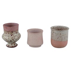 Mogens Nielsen, Nysted / Stouby Keramik und andere. Drei Pieces aus Keramik