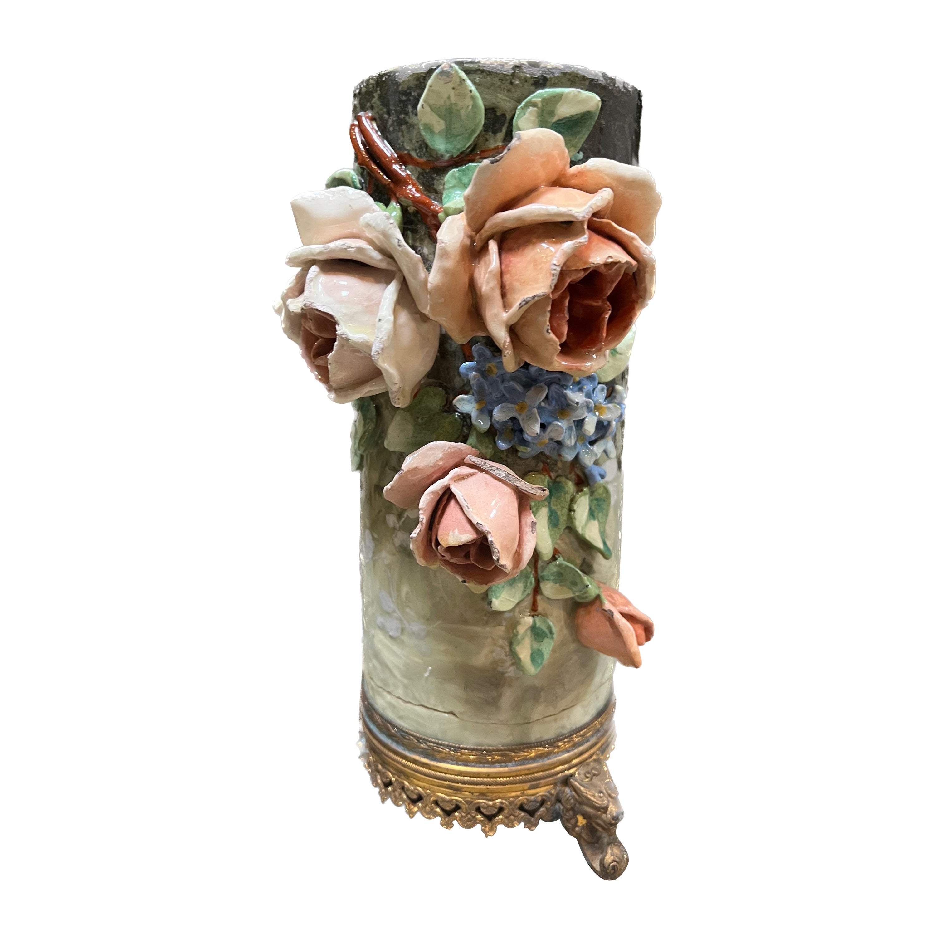 Französische Majolika-Vase aus handgefertigtem Porzellan