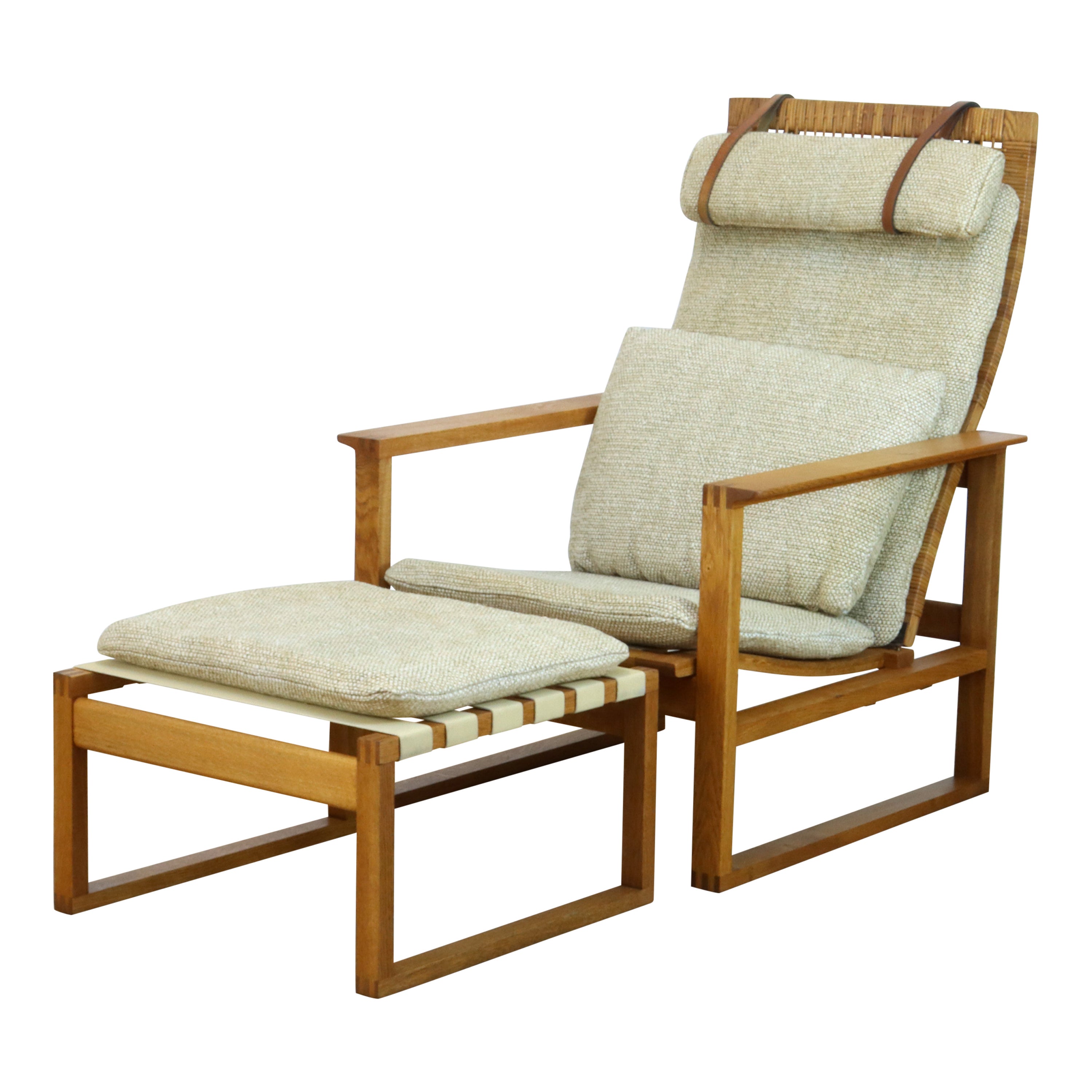 Børge Mogensen 2254 Oak Lounge Chair and Ottoman For Sale